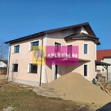 Sabareni, vila 5 camere, cu 217 mp utili, in apropierea padurii